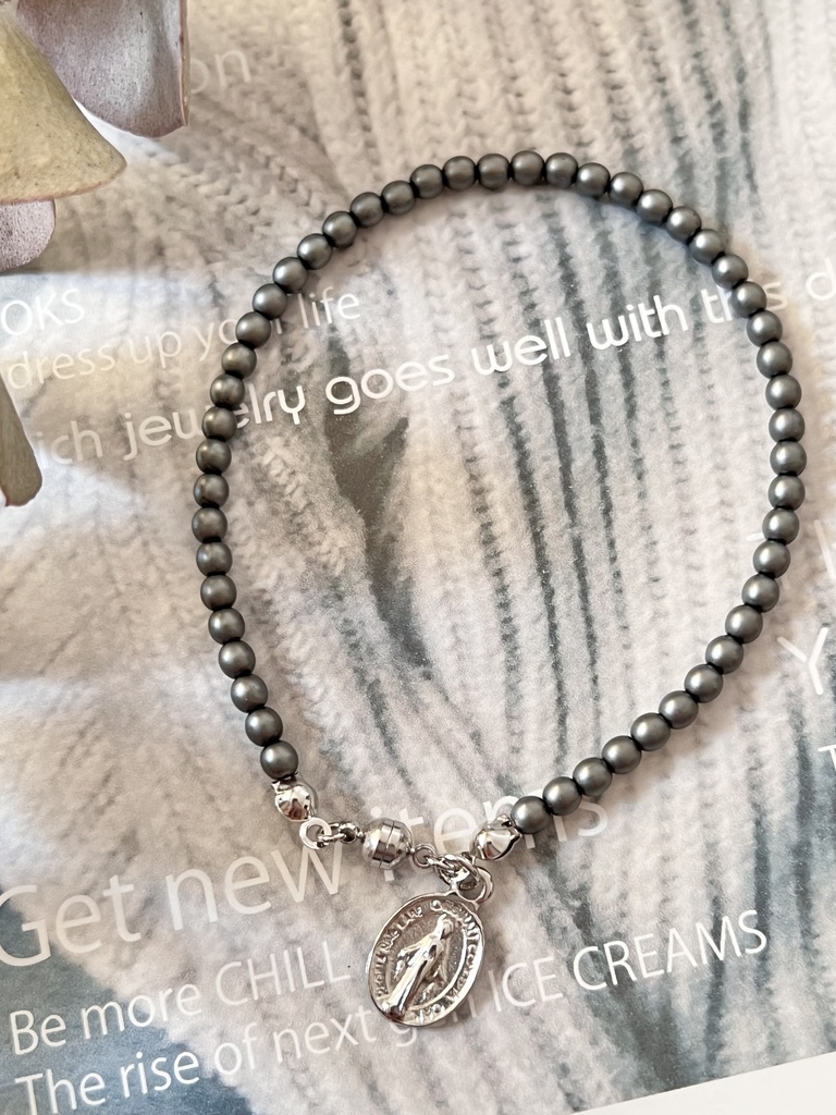 チェコパールのマグネットブレスレット