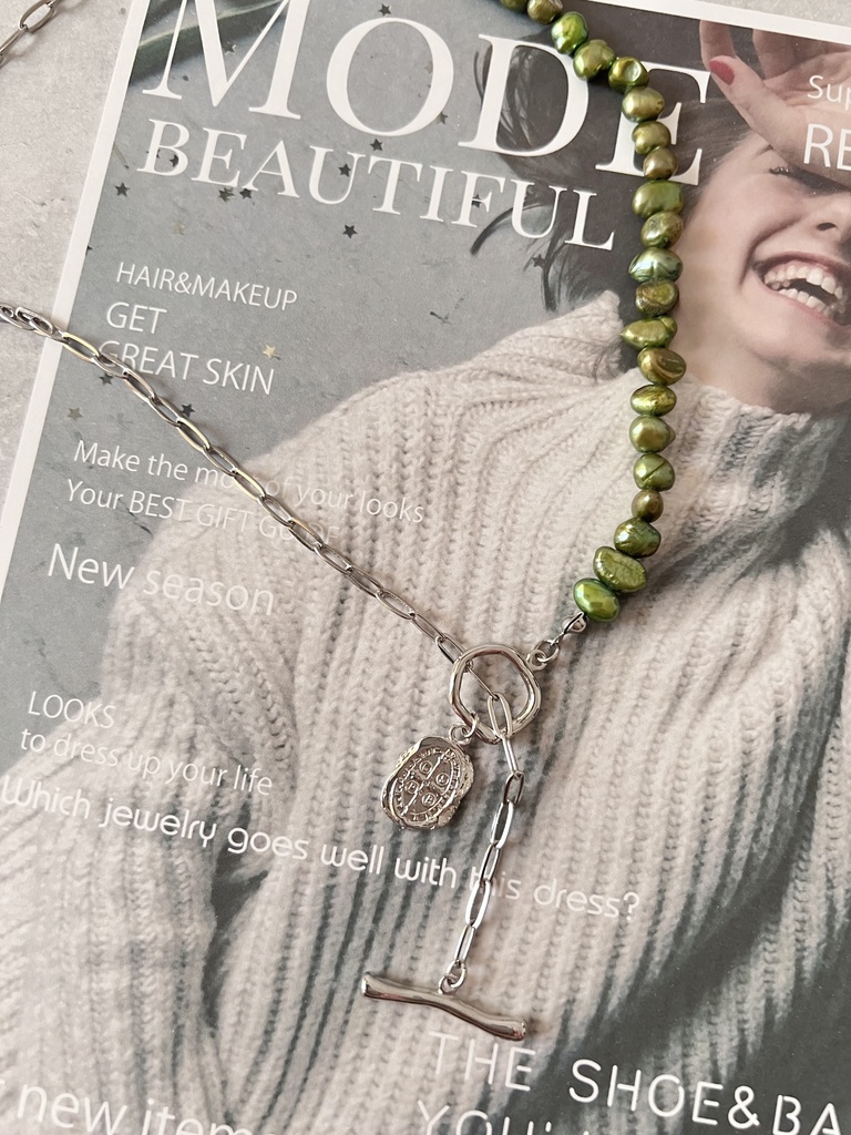 カラーバロックパールのマンテルネックレス