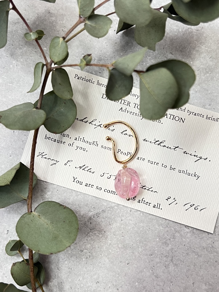 ヴィンテージガラスビーズのイヤーカフB