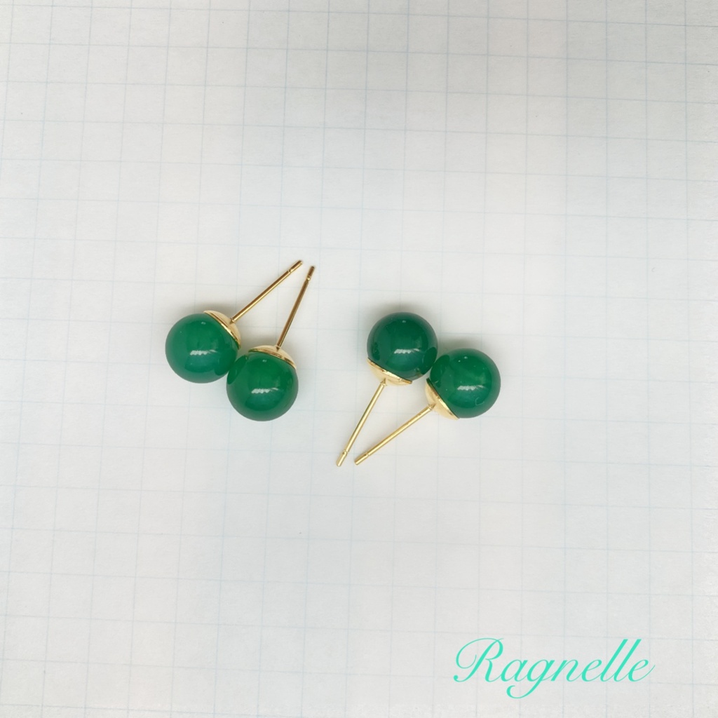 【ゴールド】アッシュの瞳のピアス