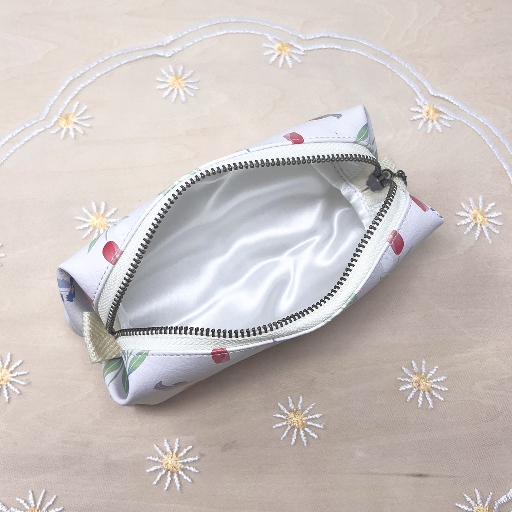 キャラメルポーチ