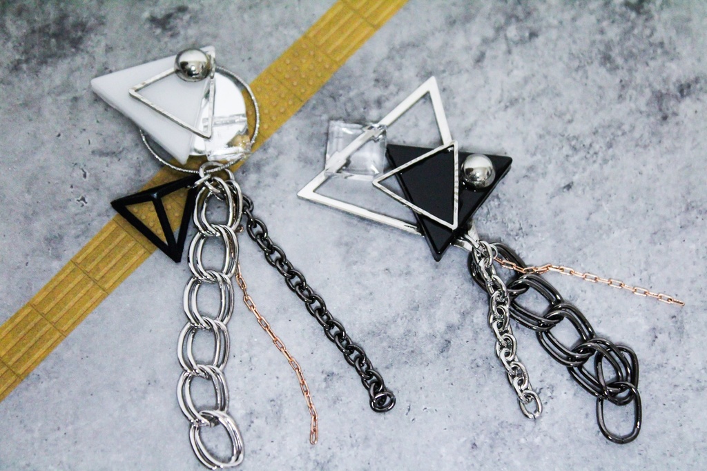 メタルチェーン▽▲ピアス