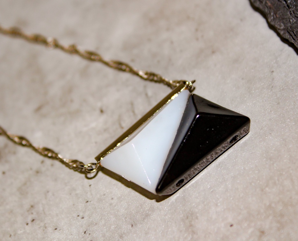 大ぶりストーン風ネックレスA