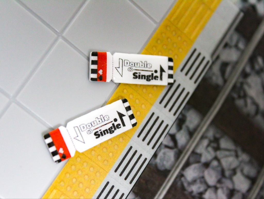 チケット風プレートピアス