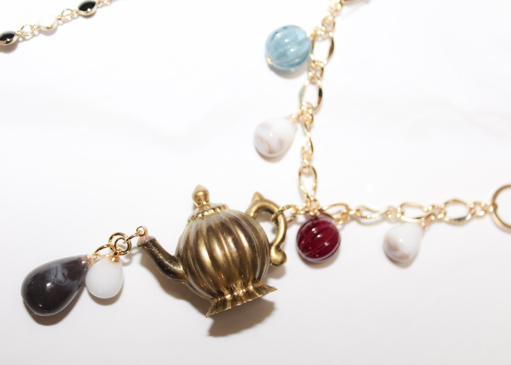 お茶会のバッグチャーム