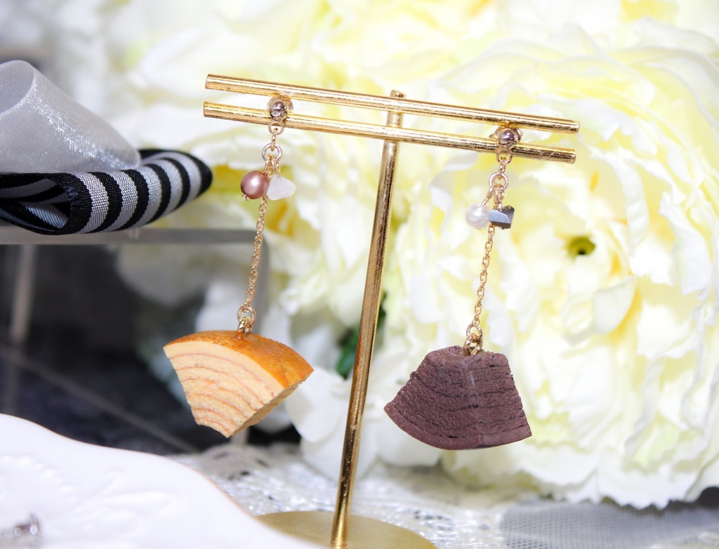 カットバウムのチェーンイヤーアクセ