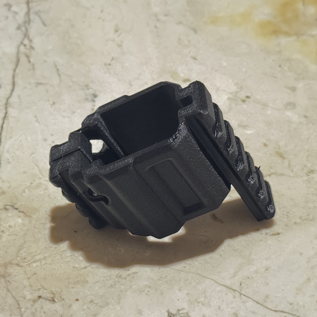 グロック フロントレールアダプター