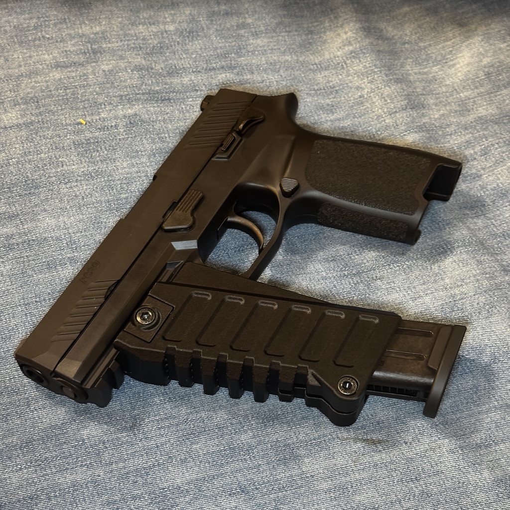 P320フォアグリップ