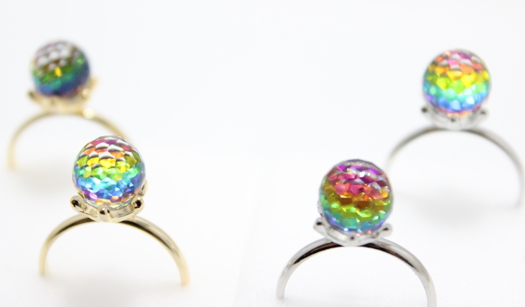 虹の欠片の指輪