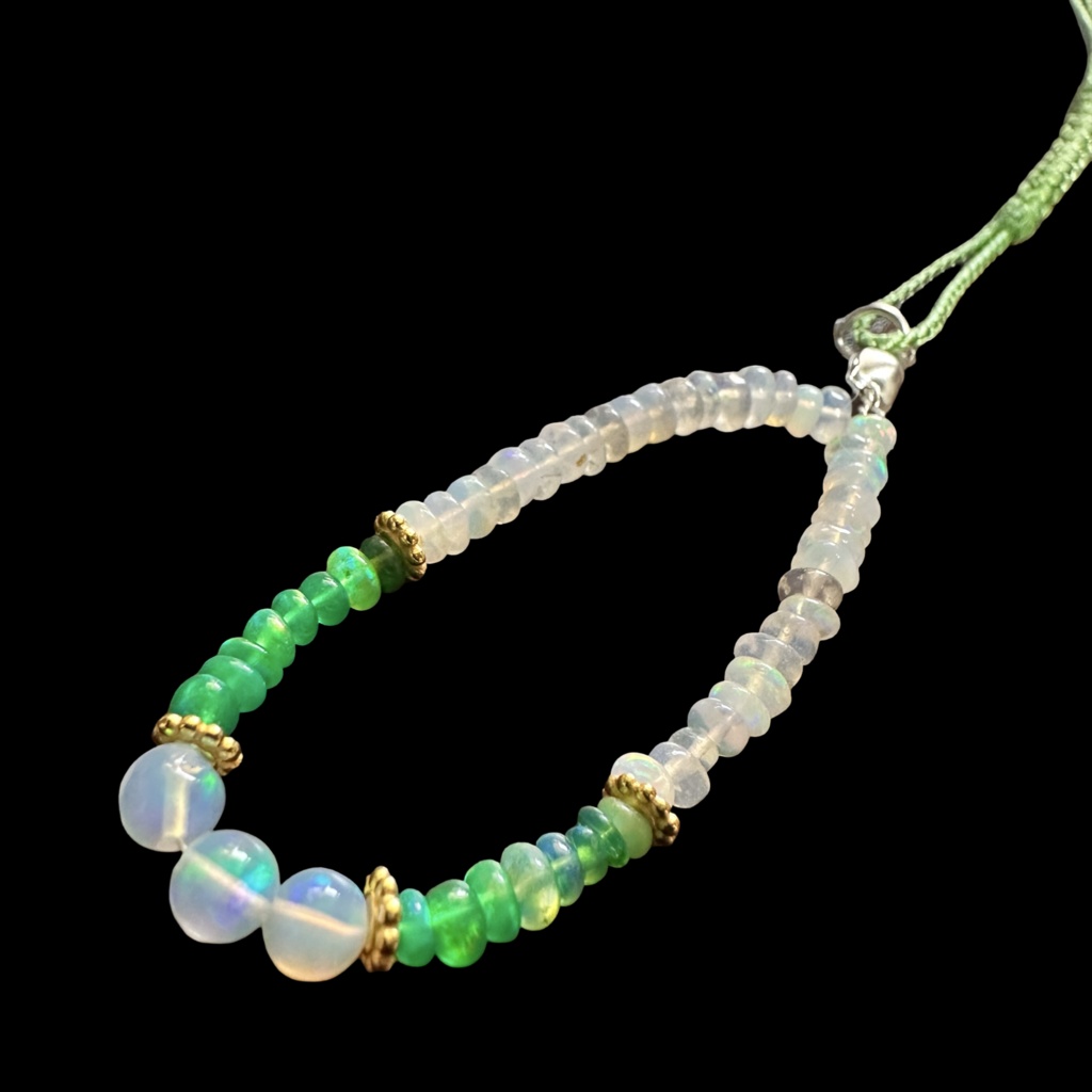 お守りオパールストラップ