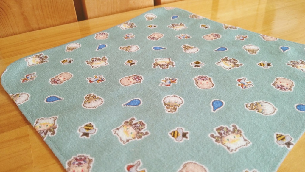 【非公式】メイフタオルハンカチ(ドット風)