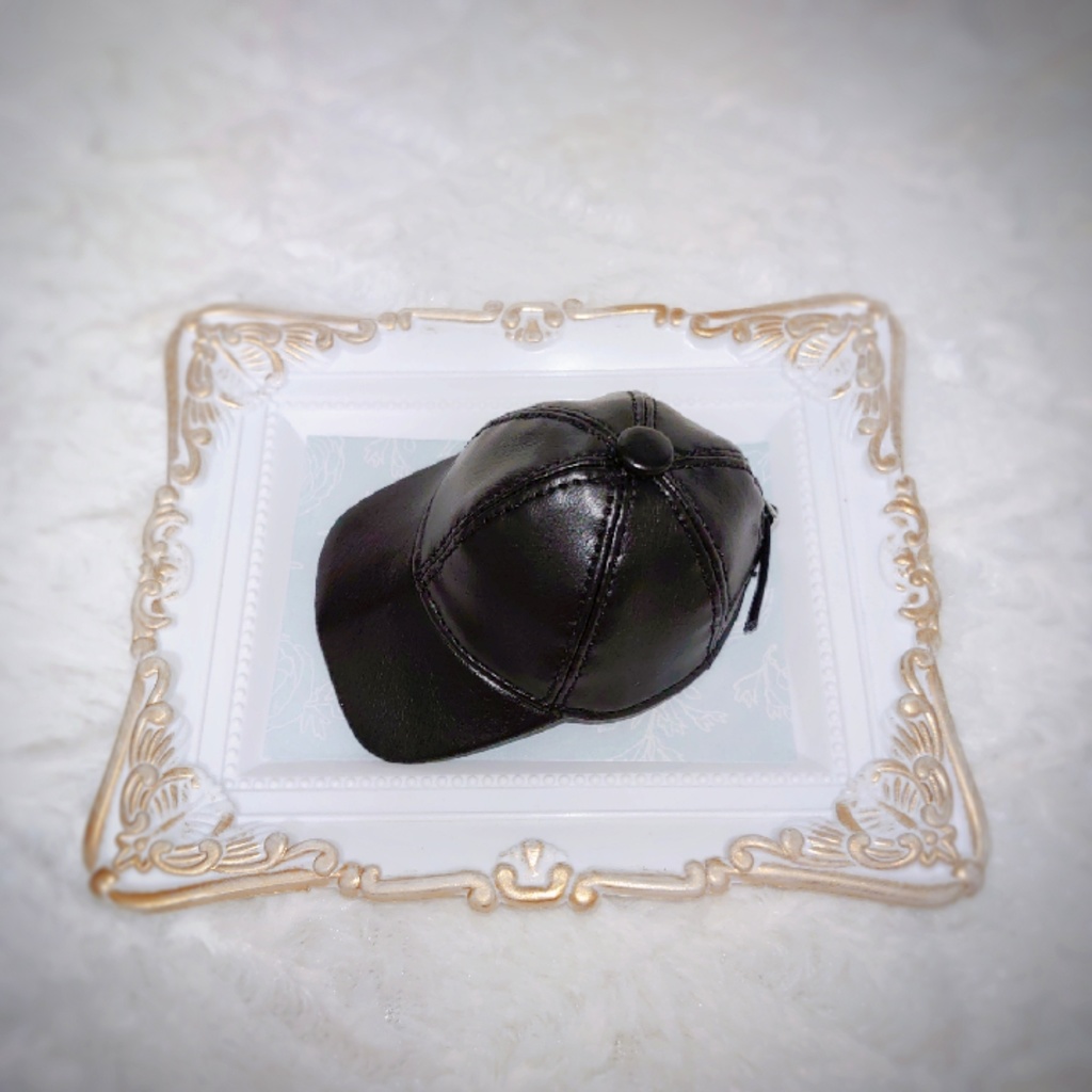 フェイクレザーキャップ