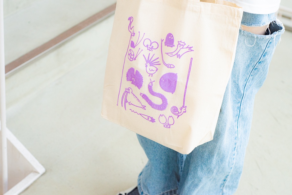 ヘンテコな動物のトートバッグ