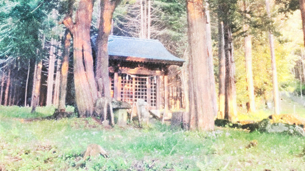 画像素材:小さな社【TRPGや動画などに】