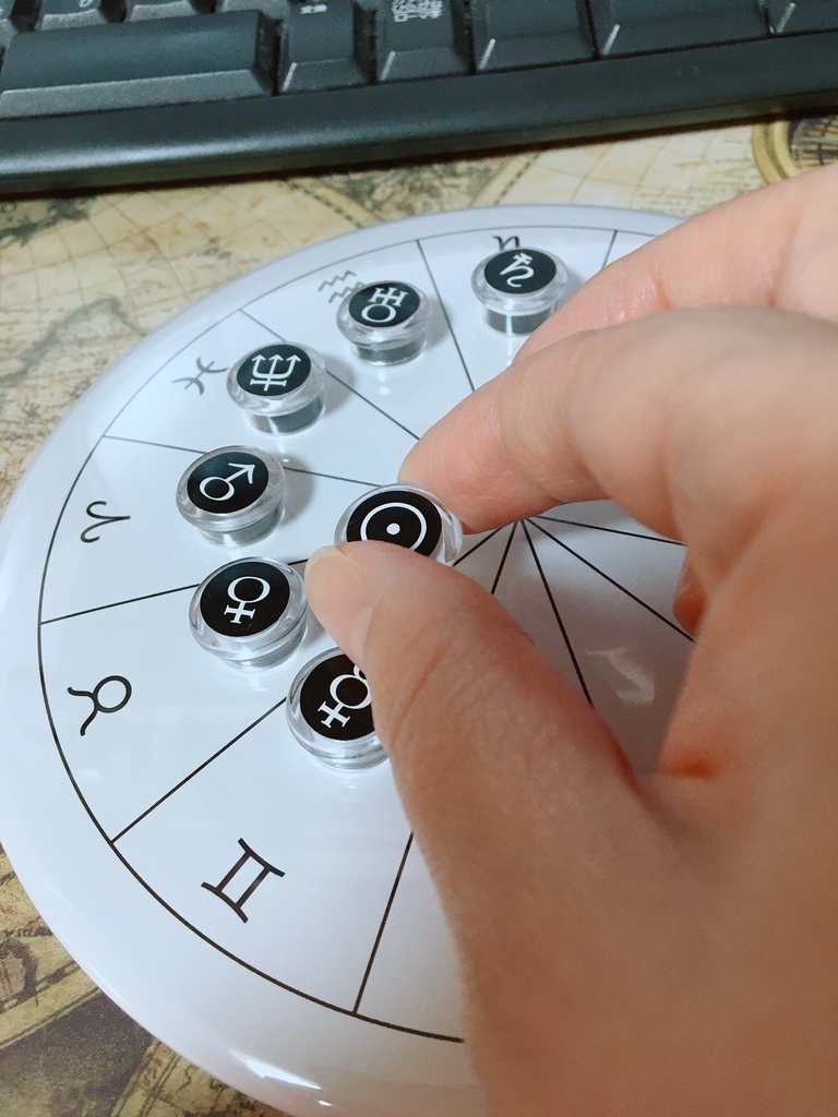 #ホロスコープ台座 シンプルモデル +モノクロ豆惑星マグネット(10天体セット)