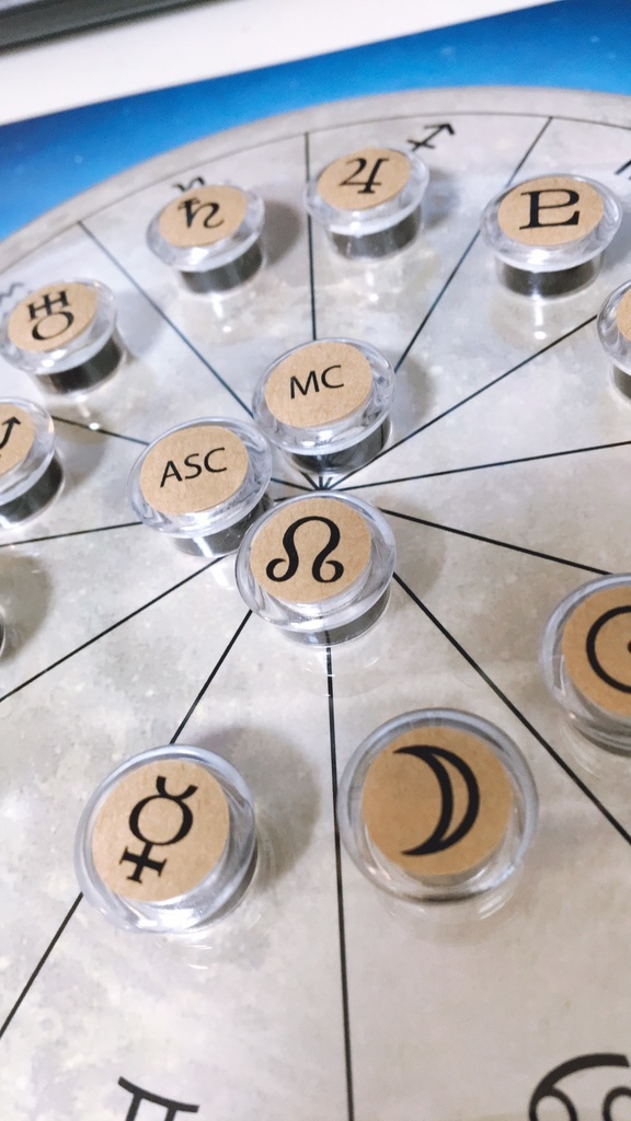 <匿名配送>1番人気)#ホロスコープマグネット 満月台座+クリアカフェオレ豆惑星マグネット(10天体+3感受点セット)