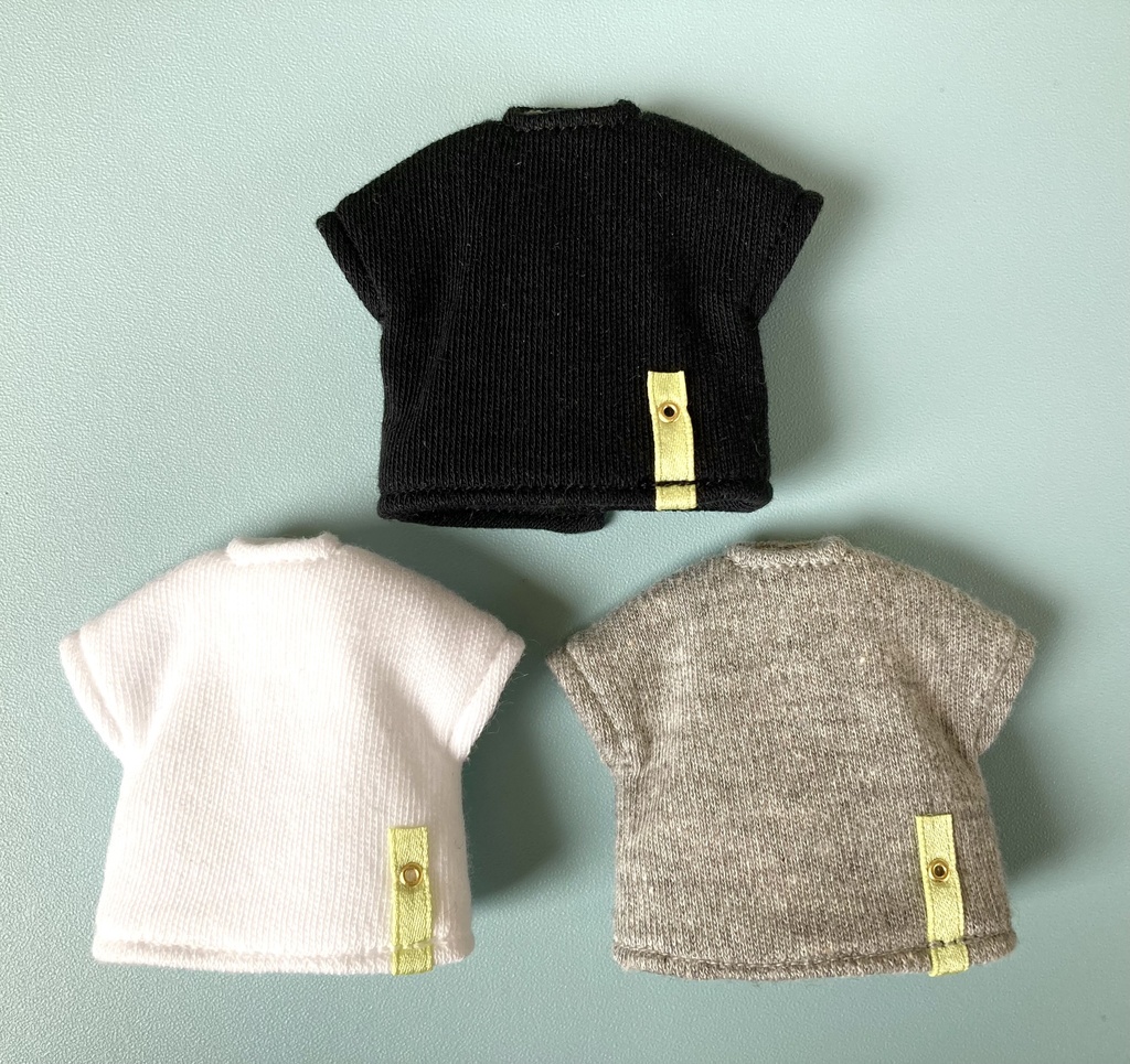オビツ11 サイズ　シンプルTシャツ