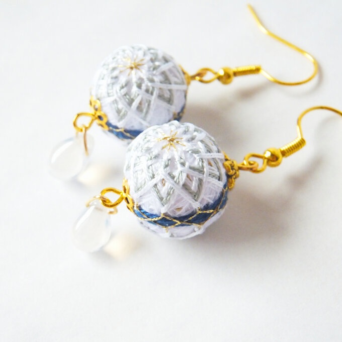 加賀てまり 鶴丸国永モチーフ*手毬耳飾り