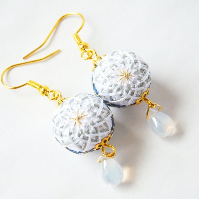 加賀てまり 鶴丸国永モチーフ*手毬耳飾り