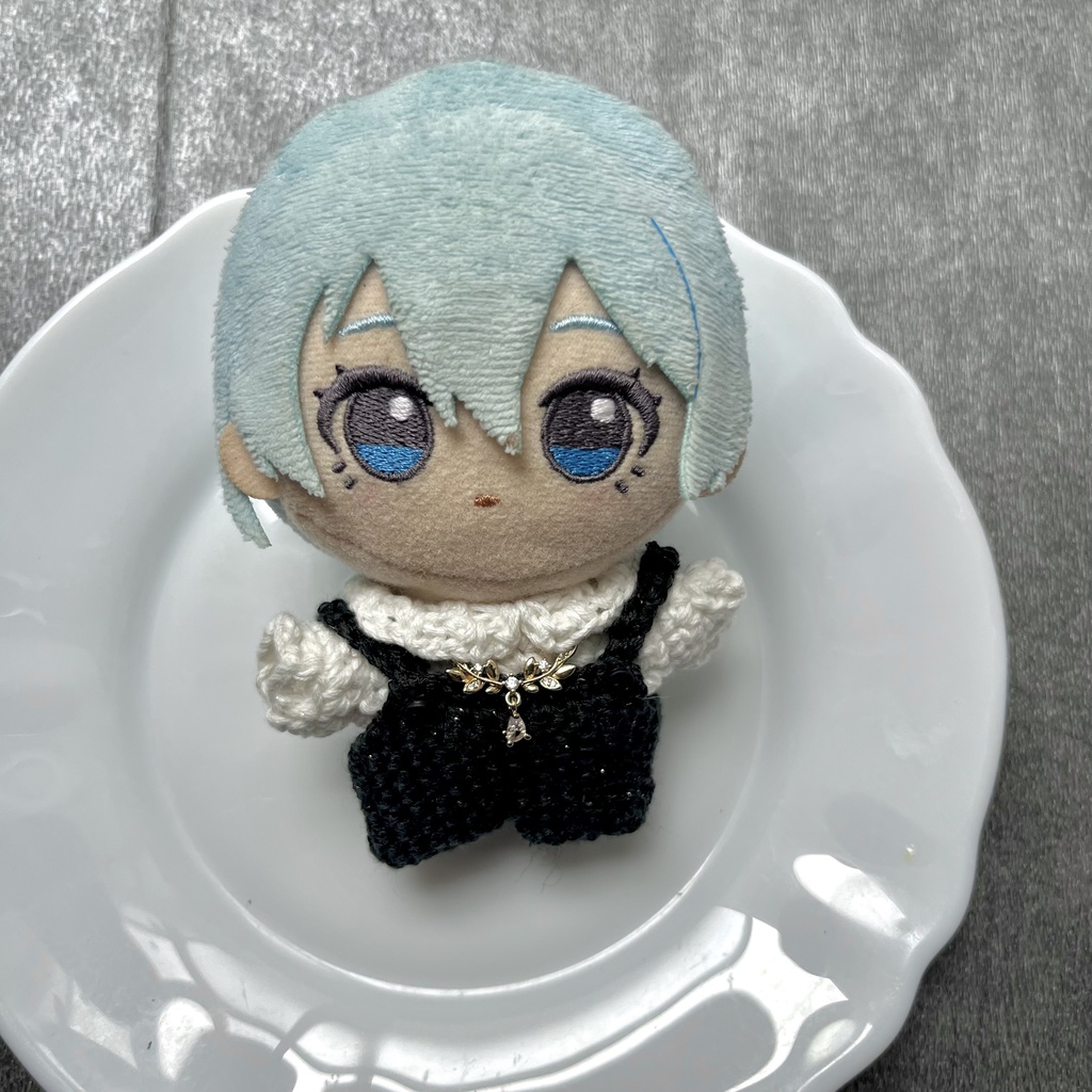 【ちびぐるみ用】チャーム付きトップス➕黒のオーバーオール