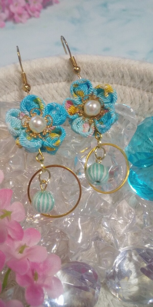 ＊ fiore ＊　*pale aqua*　【ピアス or イヤリング】