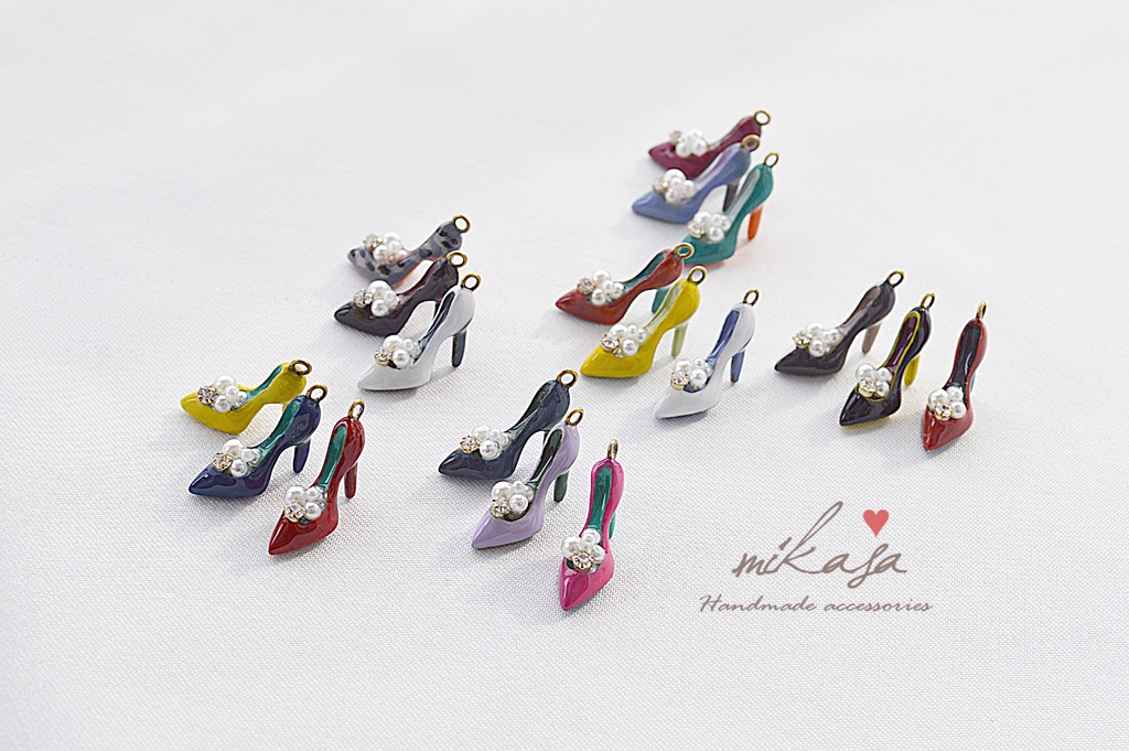 🎤 ヒール👠イメージキーホルダー