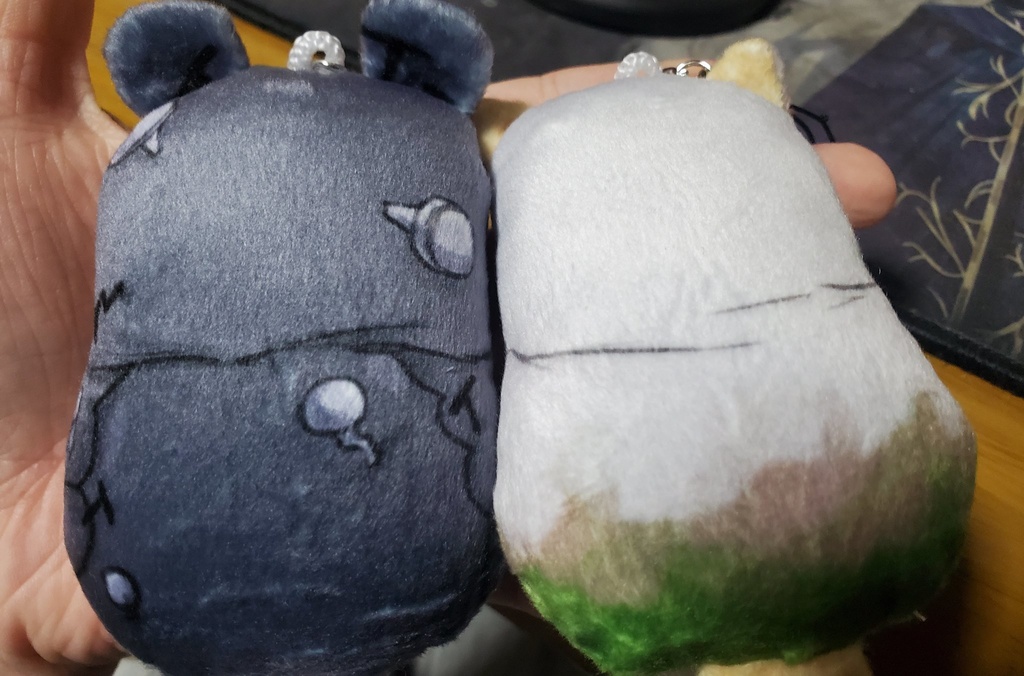 【ぷにぷにクッション】呪いの釘シンクレア・狐雨イサン 耳と尻尾つきクッション【キーホルダー】