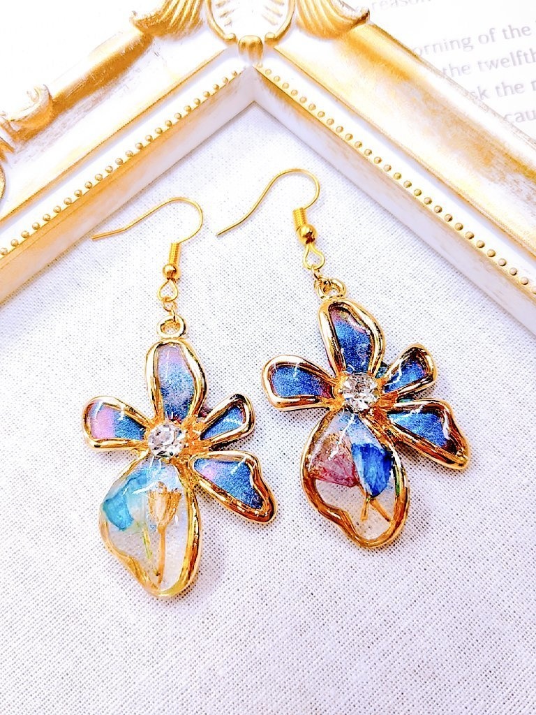 オリジナル レジン フラワー イヤリングピアス らんらんらんのはんどめいど Booth