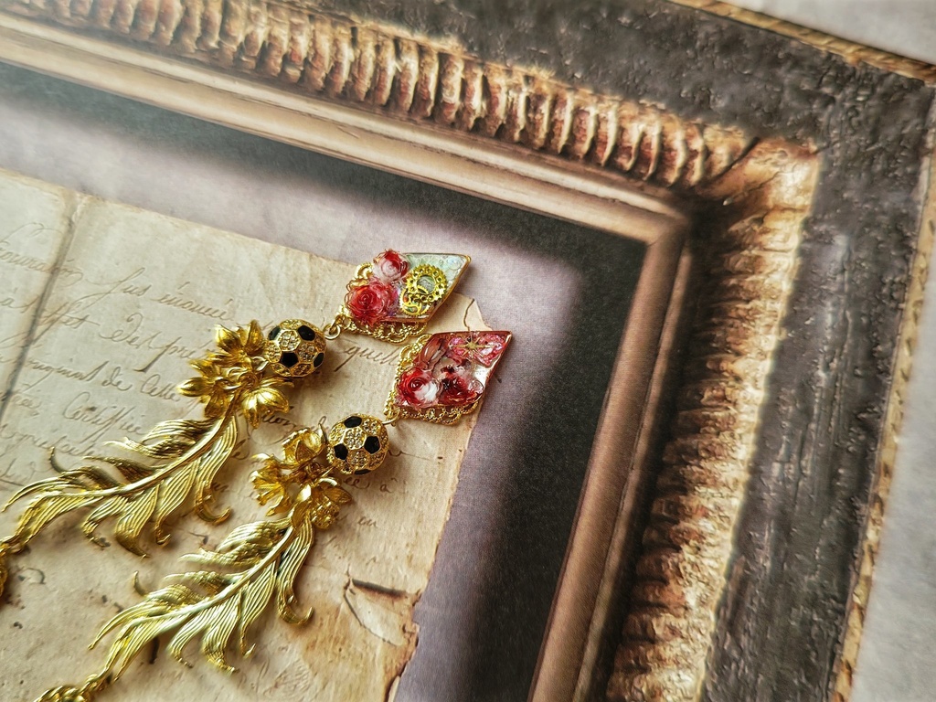 7/27 更新 8/25青春エゴイズム先行頒布 ブルーロック キャラクター イヤリングピアス