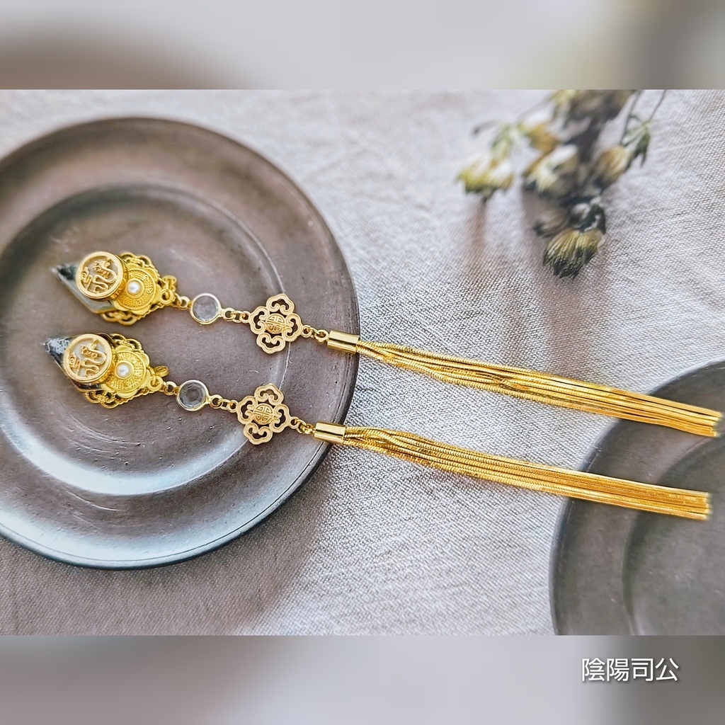 SALE始めました! 非公式 第五人格 白黒無常 タッセルイヤリング