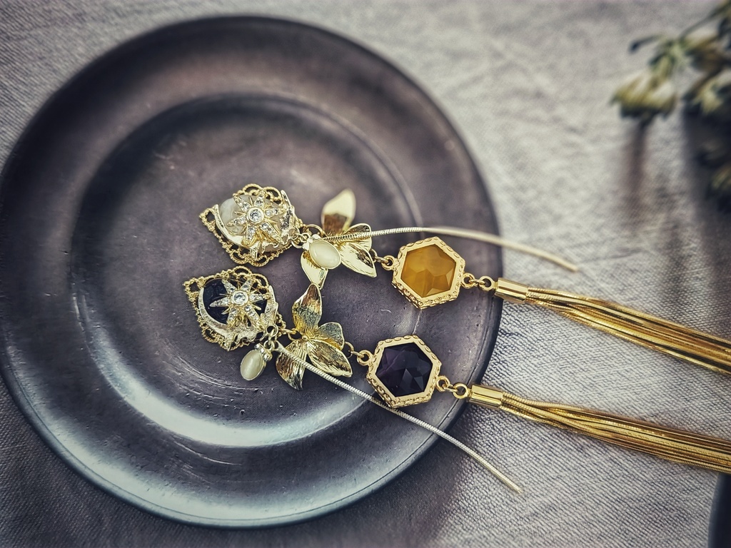 SALE始めました! 非公式 第五人格 白黒無常 タッセルイヤリング