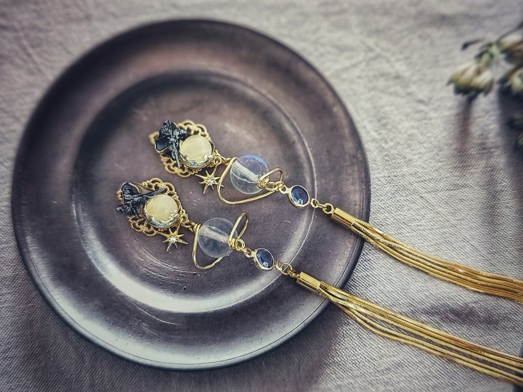 SALE始めました! 非公式 第五人格 白黒無常 タッセルイヤリング