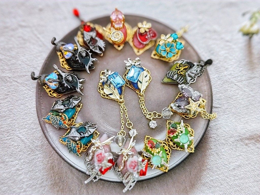 SALE始めました!! 非公式 魔入りました!入間くん イヤリングピアス