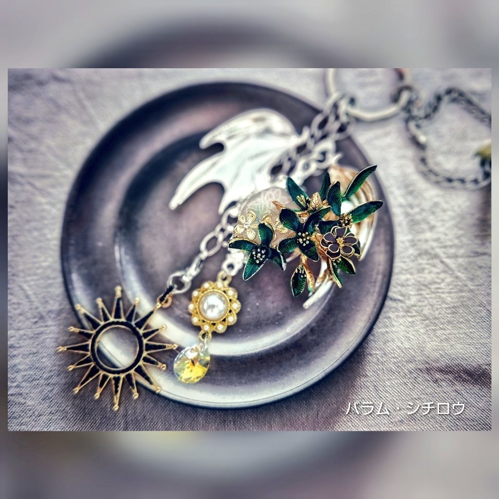 SALE始めました!! 非公式 魔入りました入間くん モチーフ バッグチャーム/キーホルダー