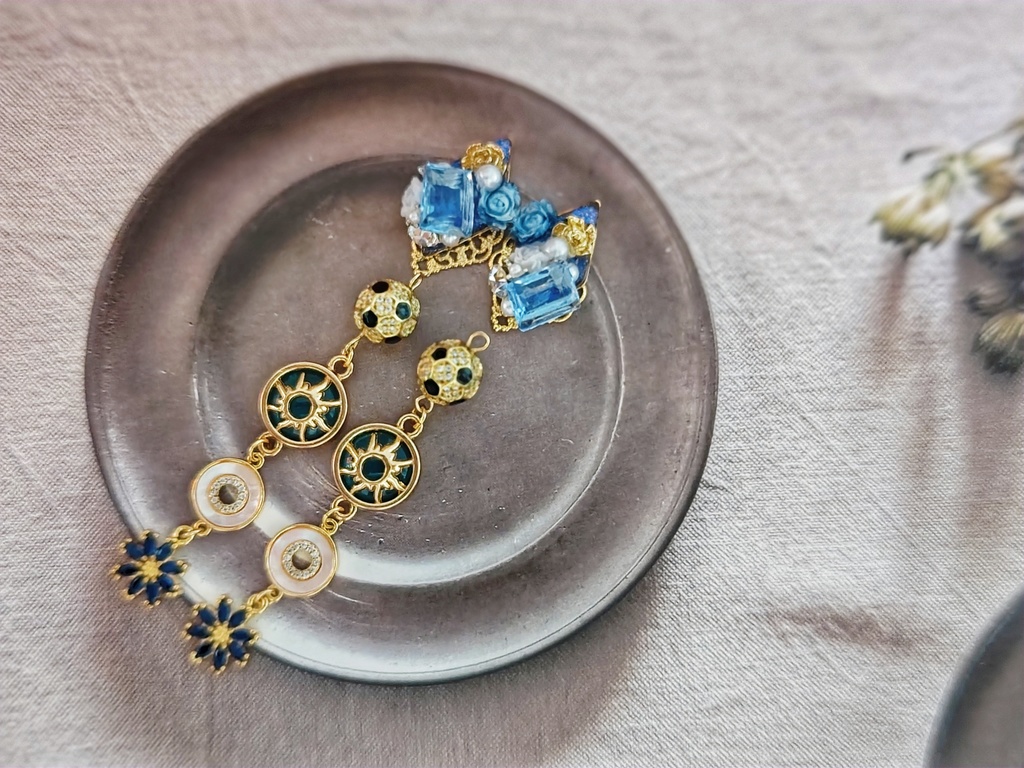 SALE始めました!! 月スパコミ頒布 非公式 ブルーロック キャラクター イヤリングピアス