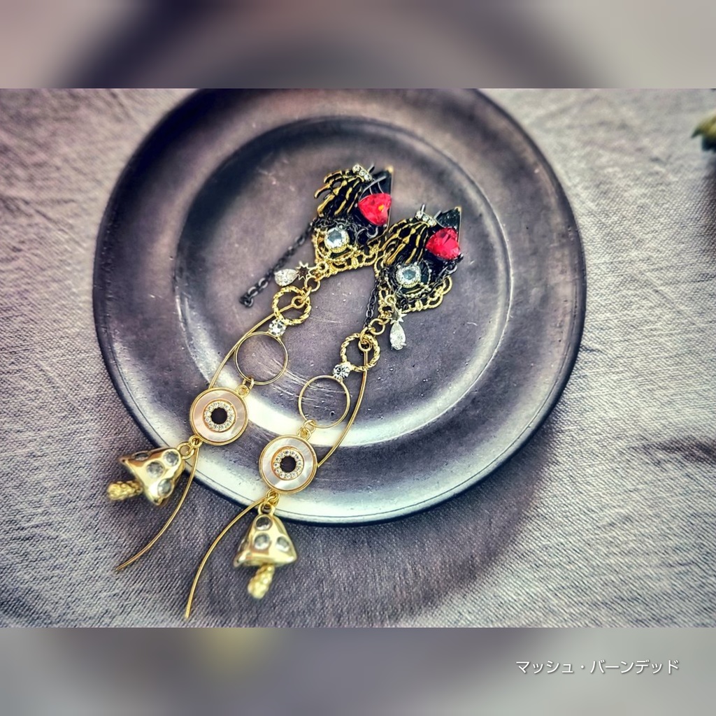 SALE始めました! 非公式 マッシュル キャラクター イヤリングピアス