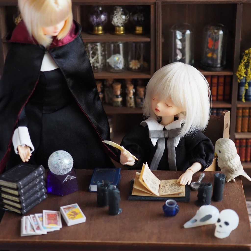 豆本「見習い魔女の手帳」