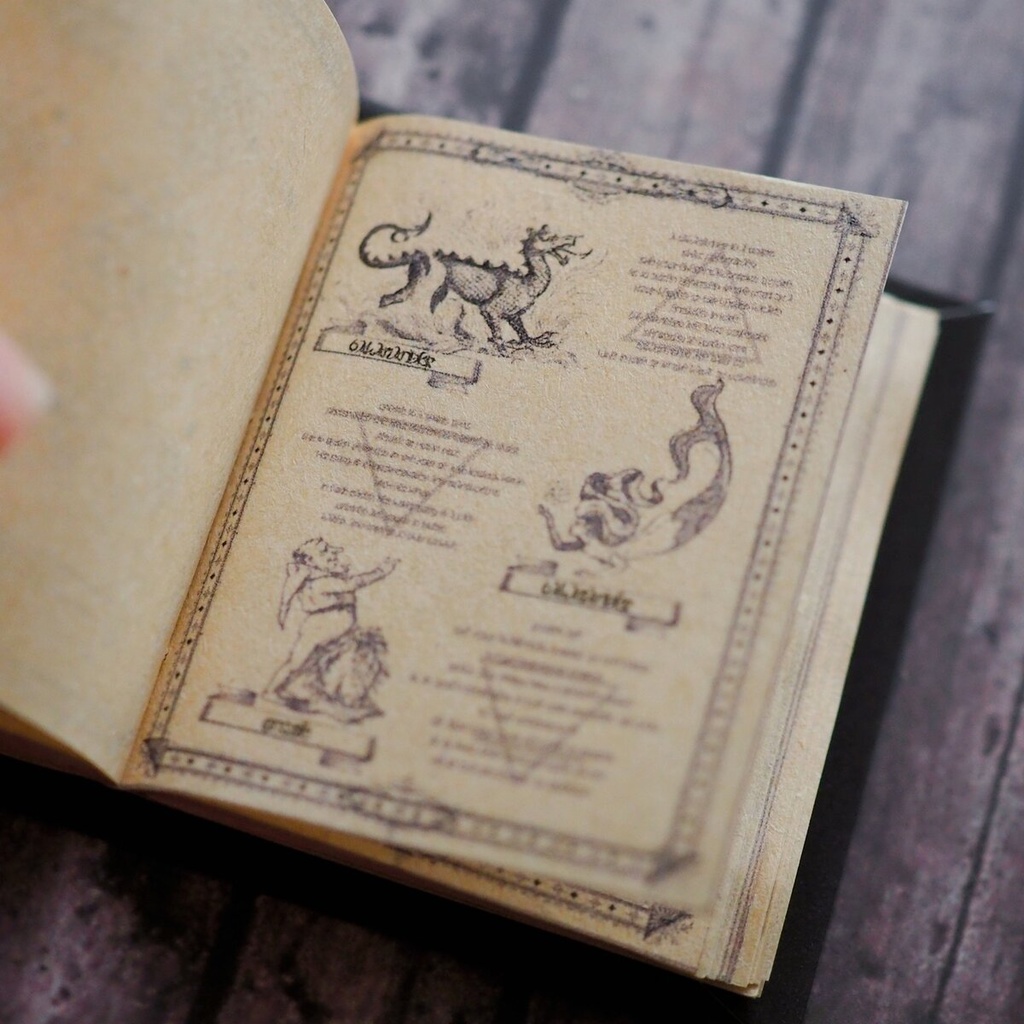 開き豆本「大魔女の教え」