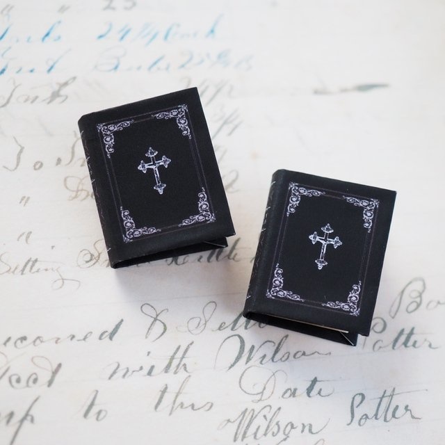 豆本 「聖書」 2冊セット(挿絵入り)