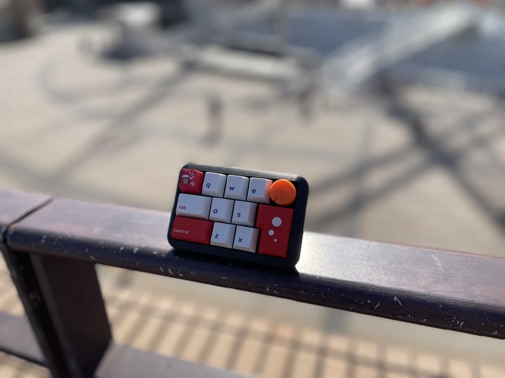 旅するキーボード「Jourkey」 自作キーボードキット
