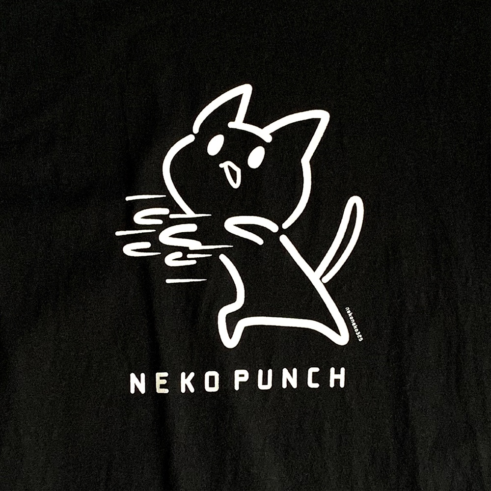 ねこパンチ Tシャツ【黒】※在庫限り