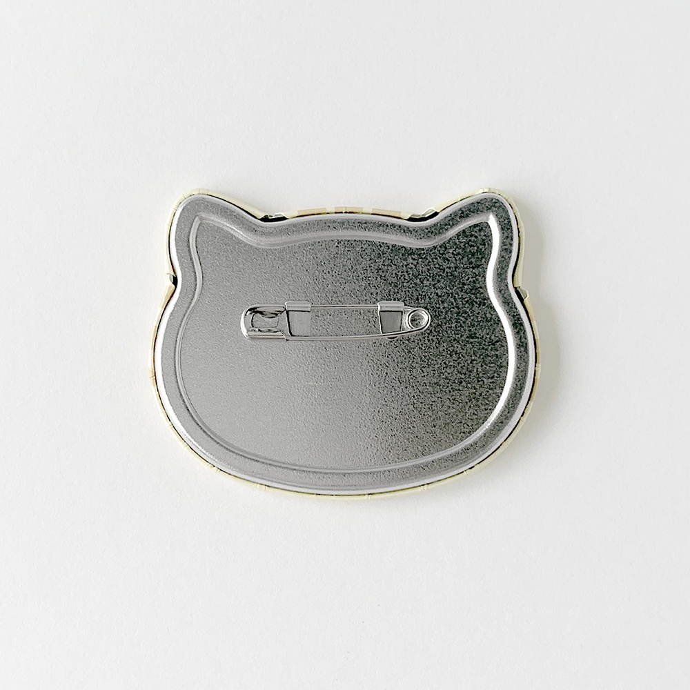 ねこ型 缶バッジ