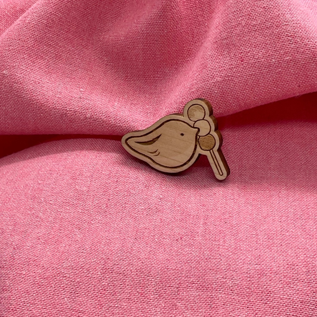 とりとおだんごブローチ