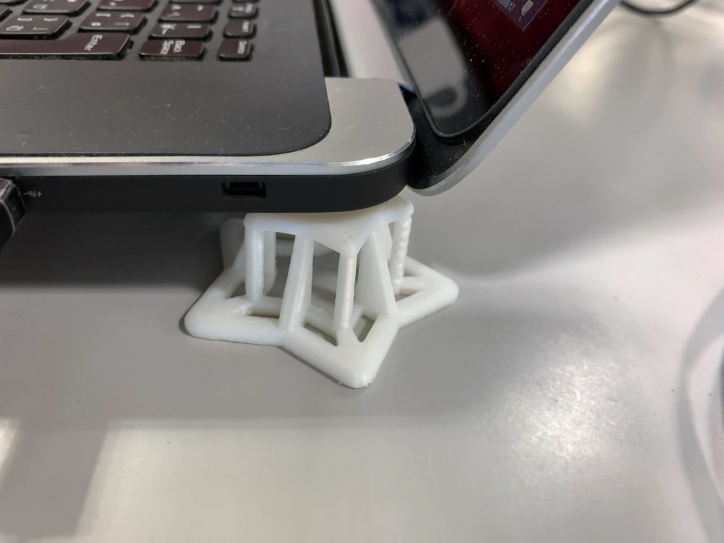 【3DCAD】パソコンスターンド 「Star x Stand」(AutodekFusion編集可能データ付き)