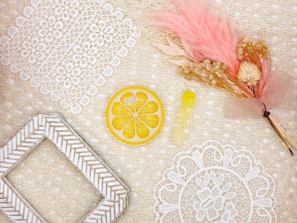 ぬいスタンド《丸型》　レモン