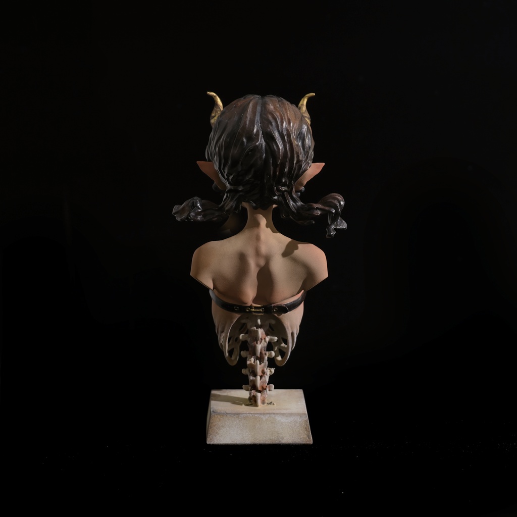 CRUSH GIRL 01 - Demon torso(未加工キット)