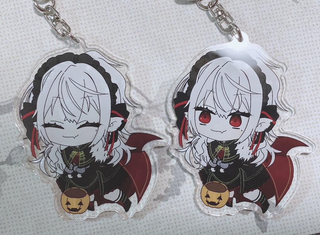 【非公式】サーニャハロウィンアクリルキーホルダー❶