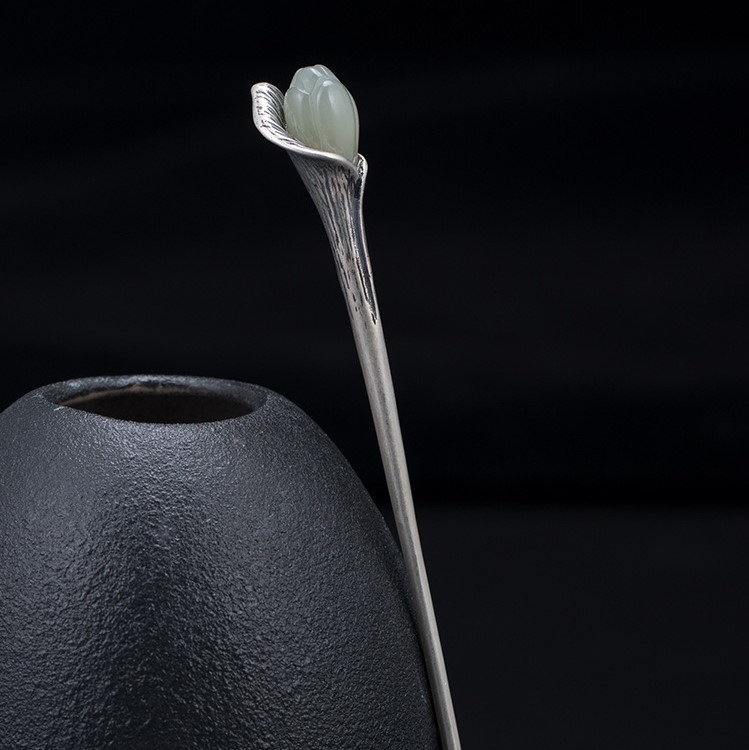 ハクモクレンのかんざし 簪 はな ネフライト ギフト K032