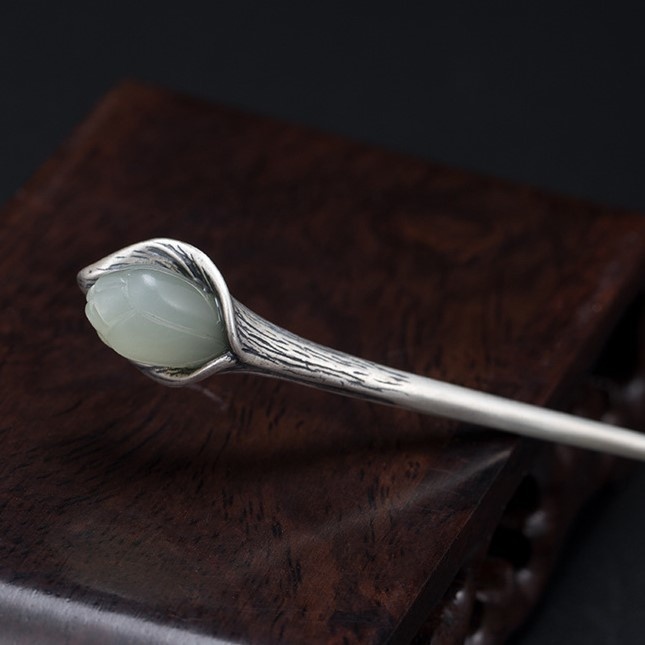 ハクモクレンのかんざし 簪 はな ネフライト ギフト K032