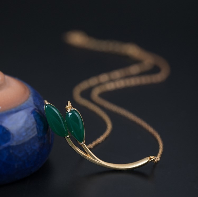 葉っぱのペンダント プレゼント ご褒美 N038